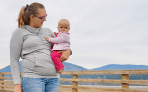 How to put the you back in breastfeeding. Self care when you are breastfeeding. #normalizebreastfeeding #breastfeeding Canadian breastfeeding clothing - Nursing Apparel