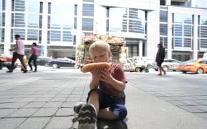 Eastern Ontario Roadtrip - Hotdog in Toronto with Kids